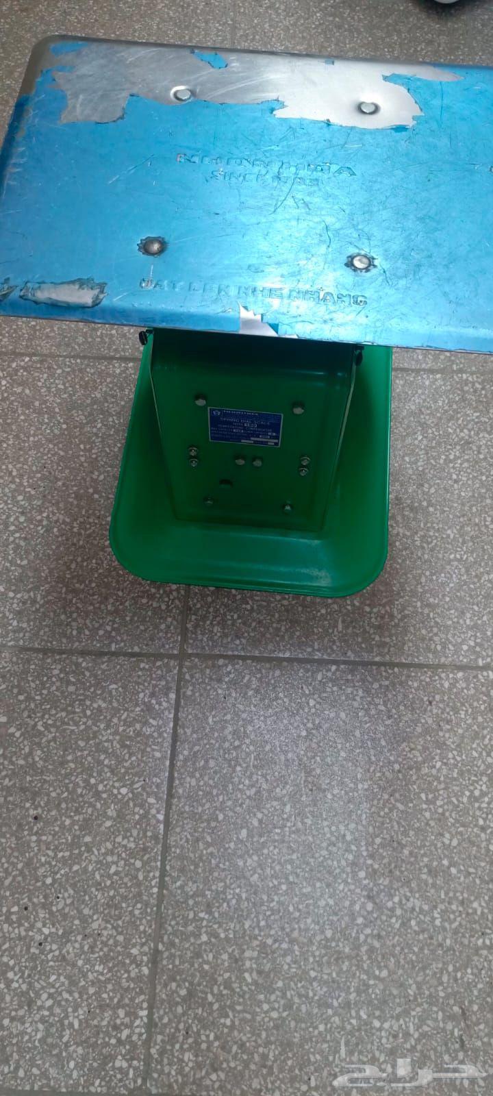 ميزان شبه جديد64388454504834113