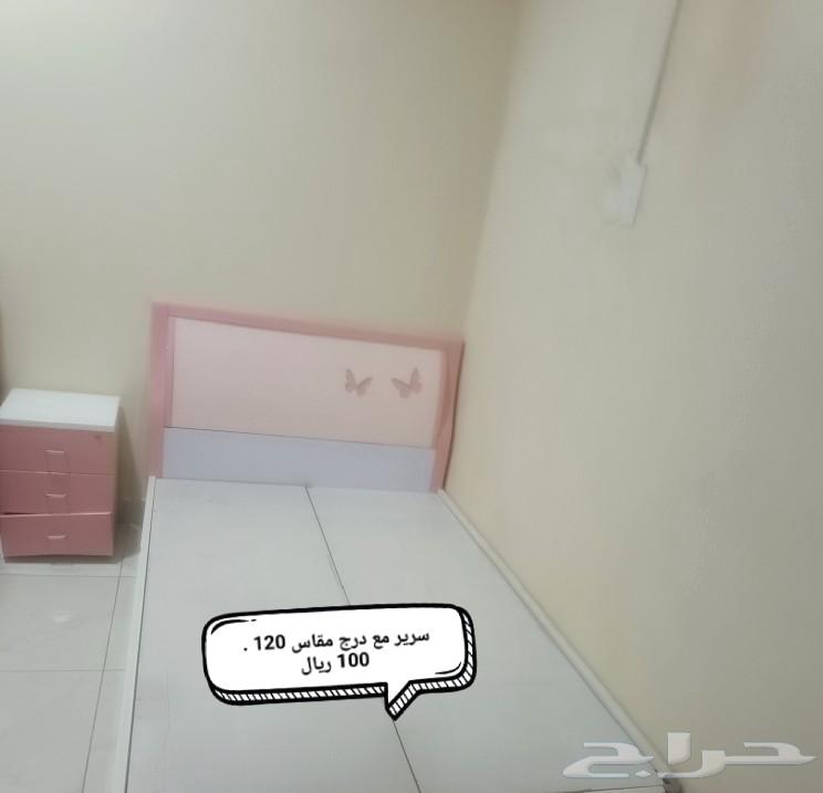 عربه اطفال شبه جديده وسرير مقاس 12064382846066050110