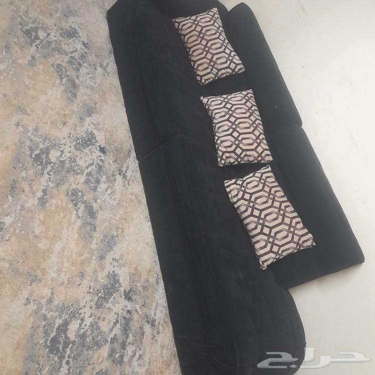 كنب اسود مع بيج 14 شخص 200 ريال لسرعة البيع64380042056449110