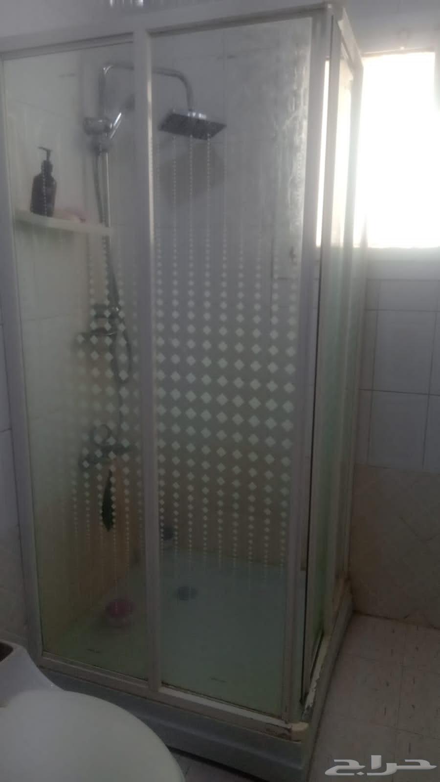 Picadough with shower for 350 riyals, large heater for 100 and small one for 5064523287605378111