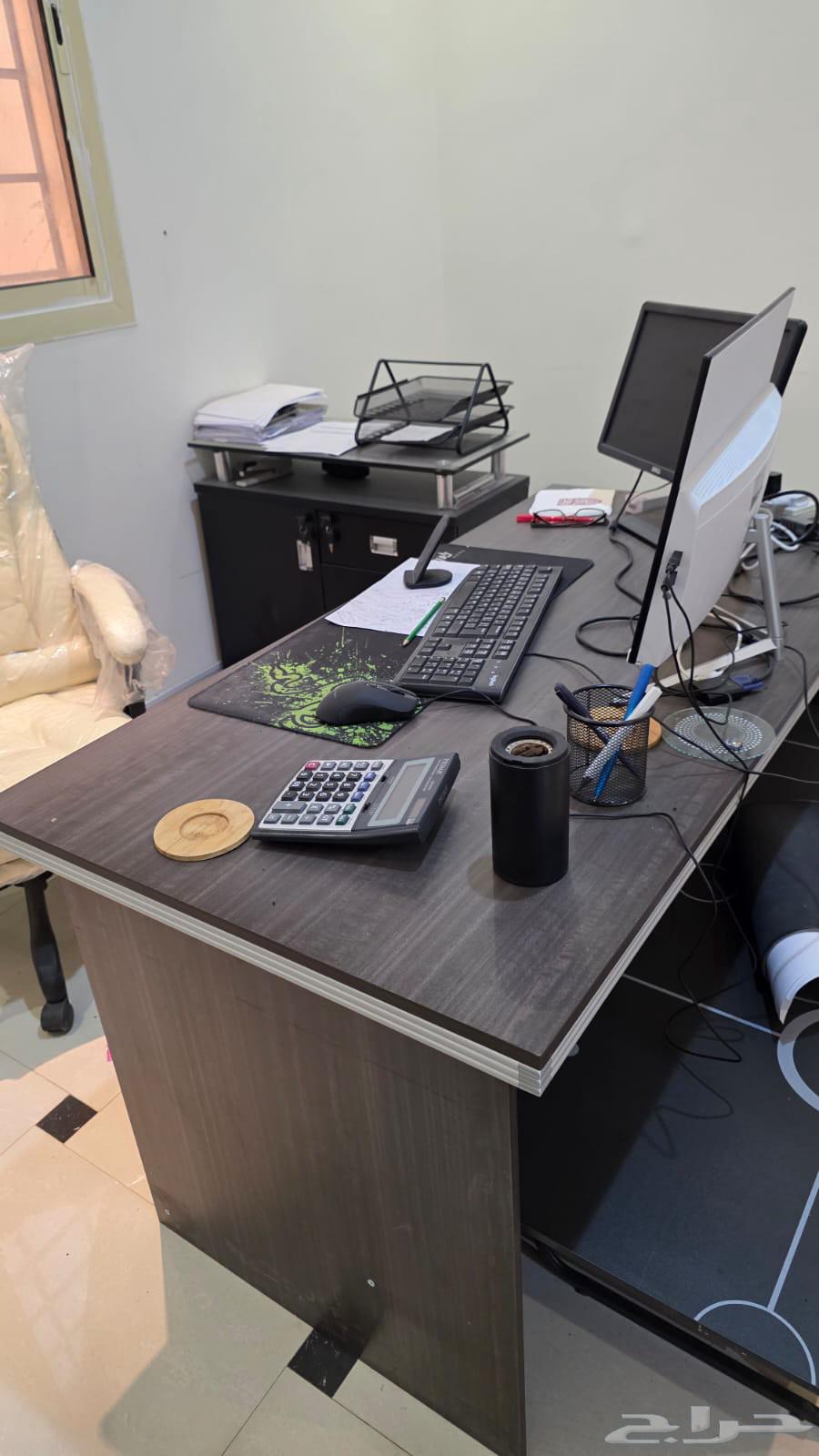 Office tables64388287771139110