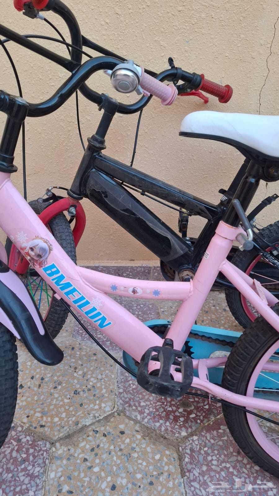 سيكلات ثنين شبه الجديد مافيهم شي ابد بسعر 100ريال معه دينمو64390054625410114