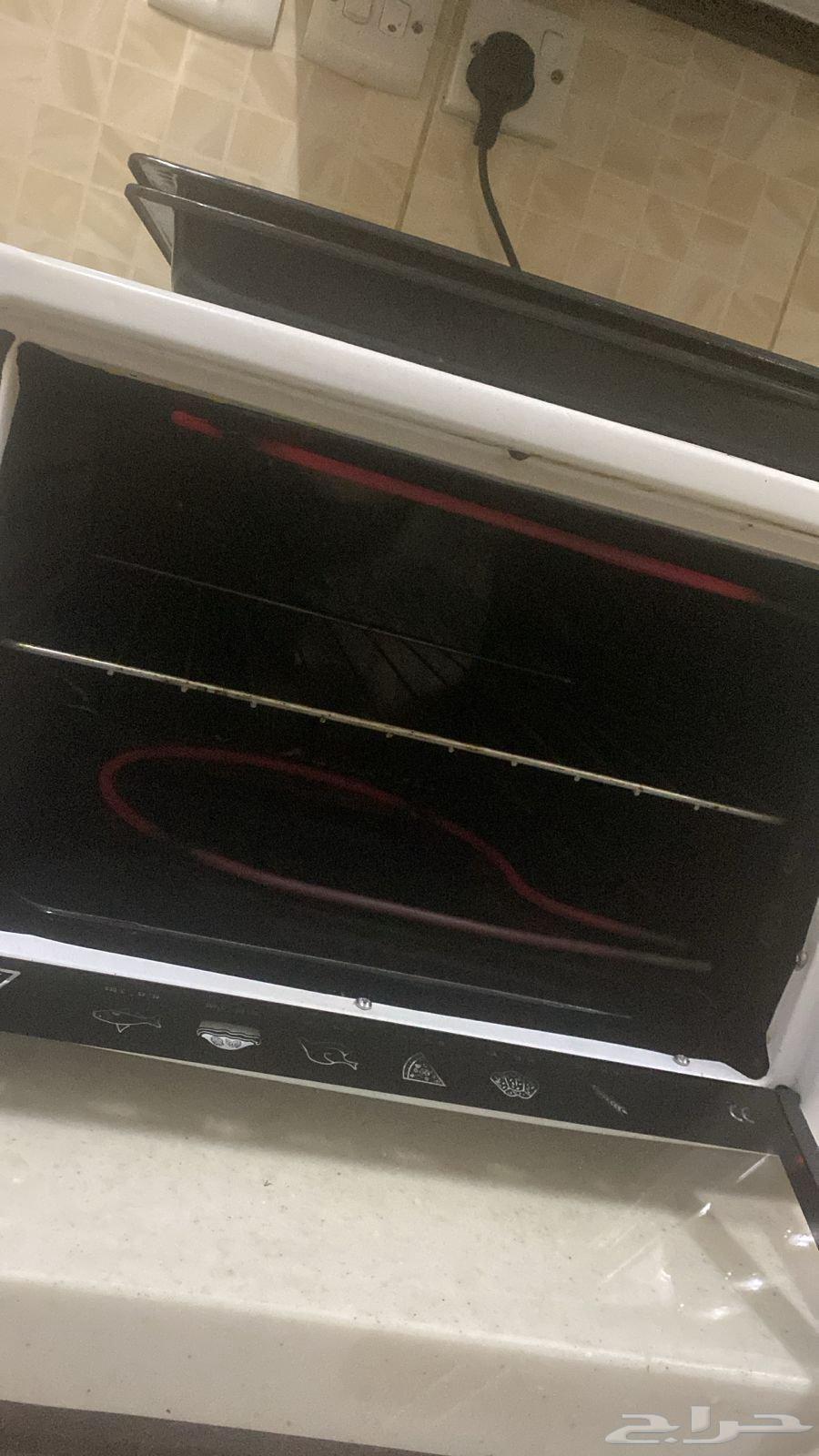 فرن كهربائي شبه جديد64392346851971111