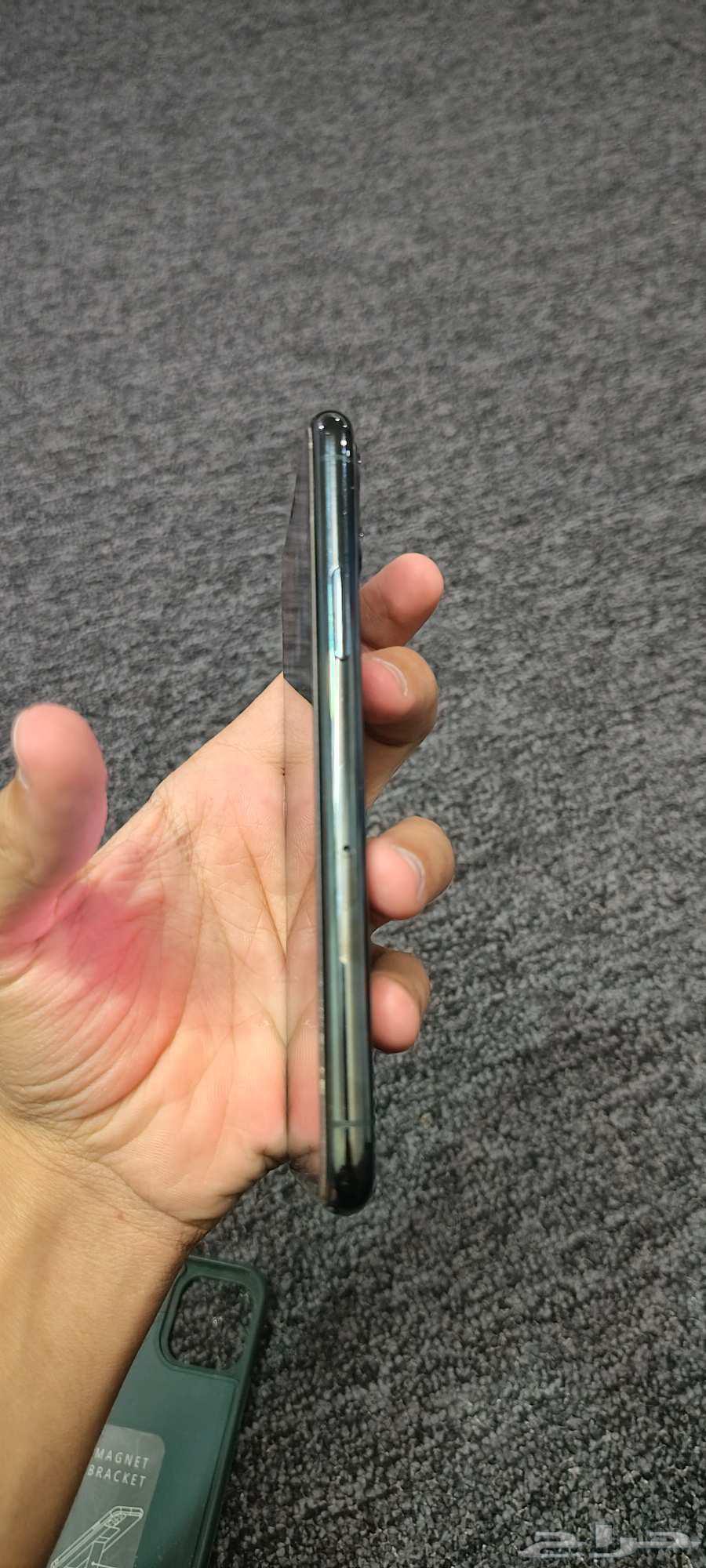 للبيع ايفون 11 PRO64381150184194112