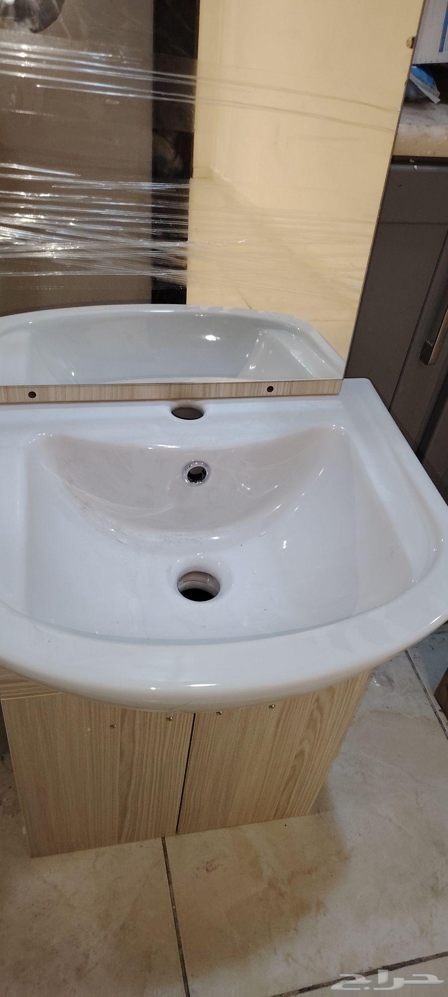 مغسلة حمام كاملة للبيع جديد64383608874370113