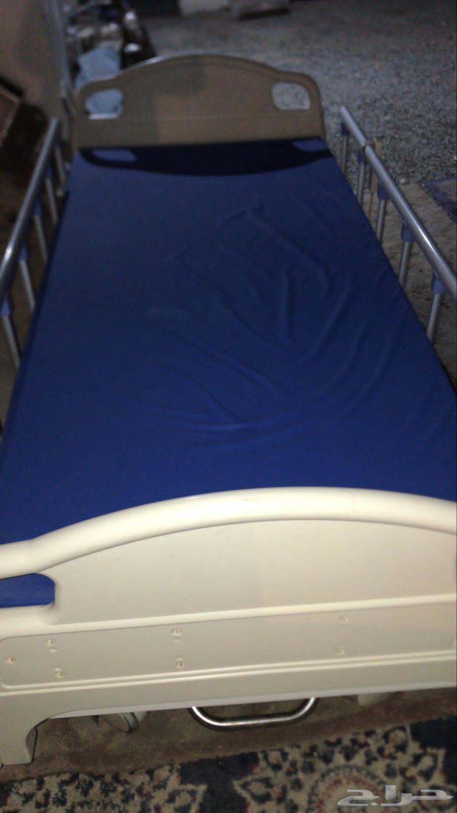 سرير طبي كهربائي64386431126915112