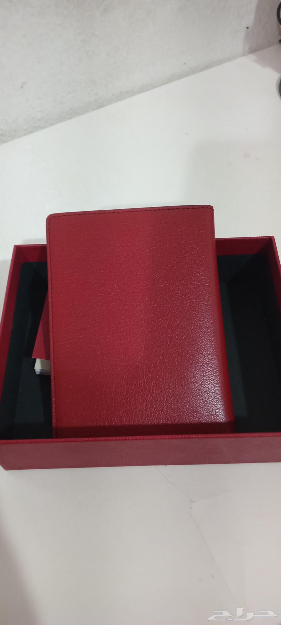غلاف جواز سفر من كارتير أصلي وفاخر64391037008898112