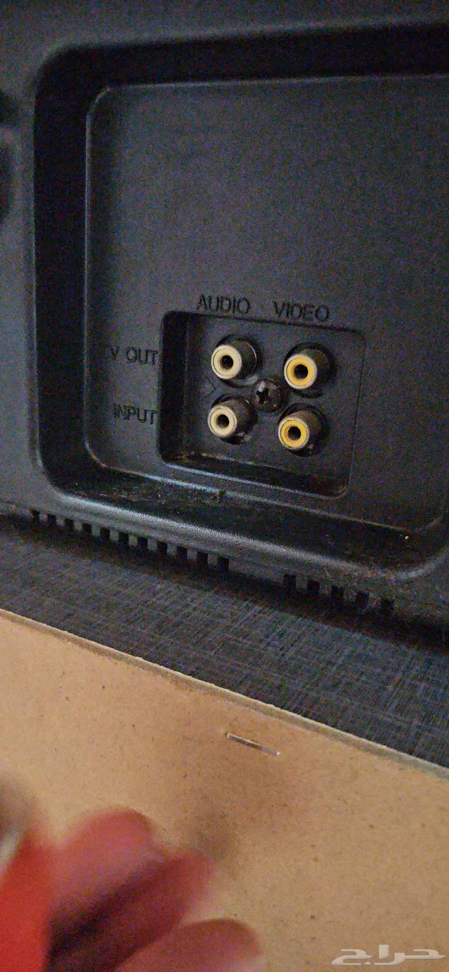 تلفزيون قديم صغير64387522917121112