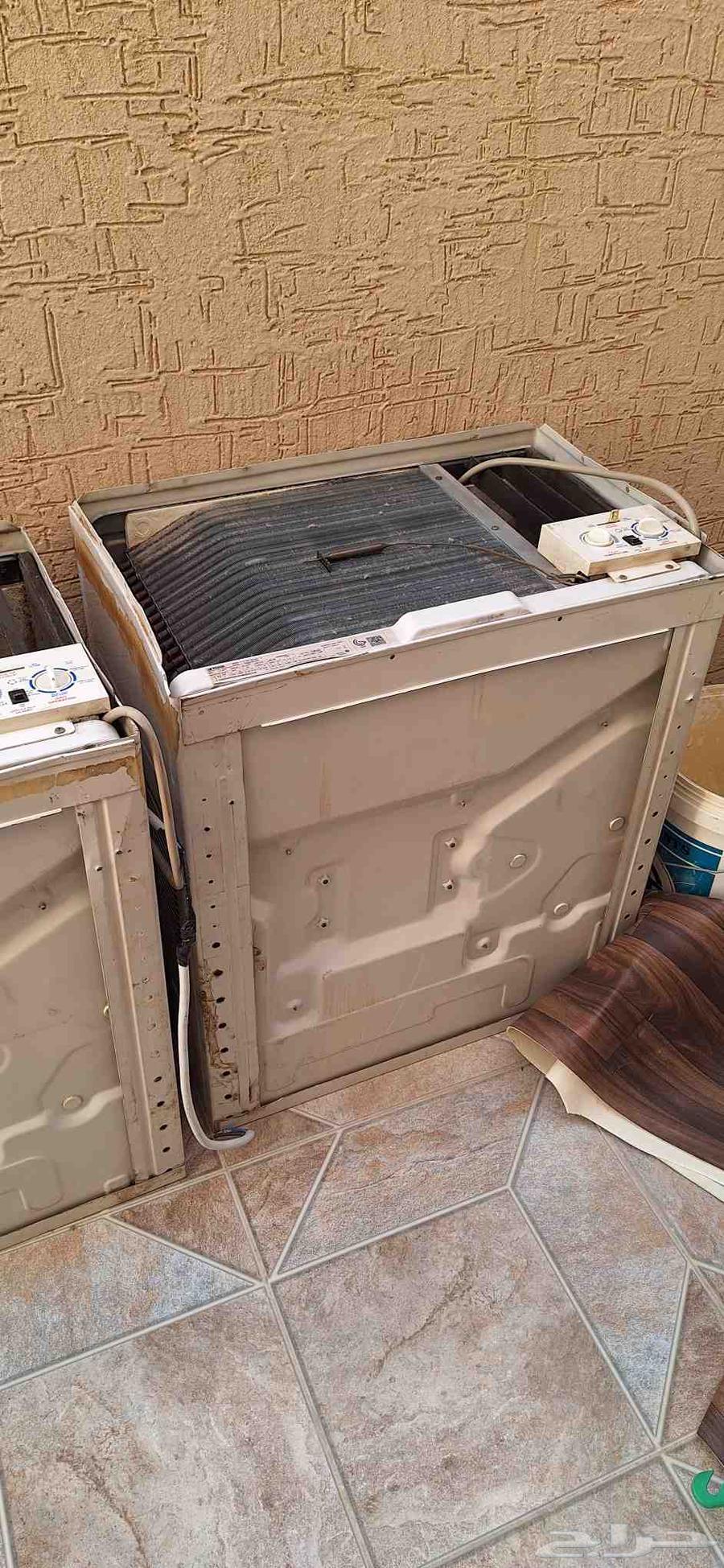 اثنين مكيفات يورك نظيفه64383650110979111