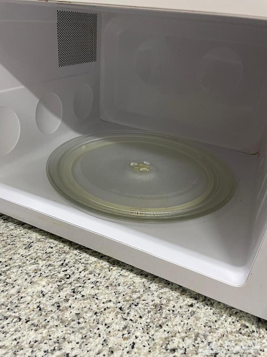 ميكرويف 5 لتر. شغال شبه جديد بس المبه محروقه تتغير عادي64377404133377111