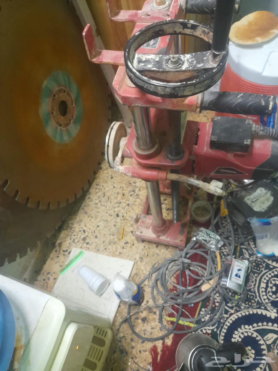 منشار خرسانه للبيع بحاتله معه عدد 2 ريشه64526676015747113