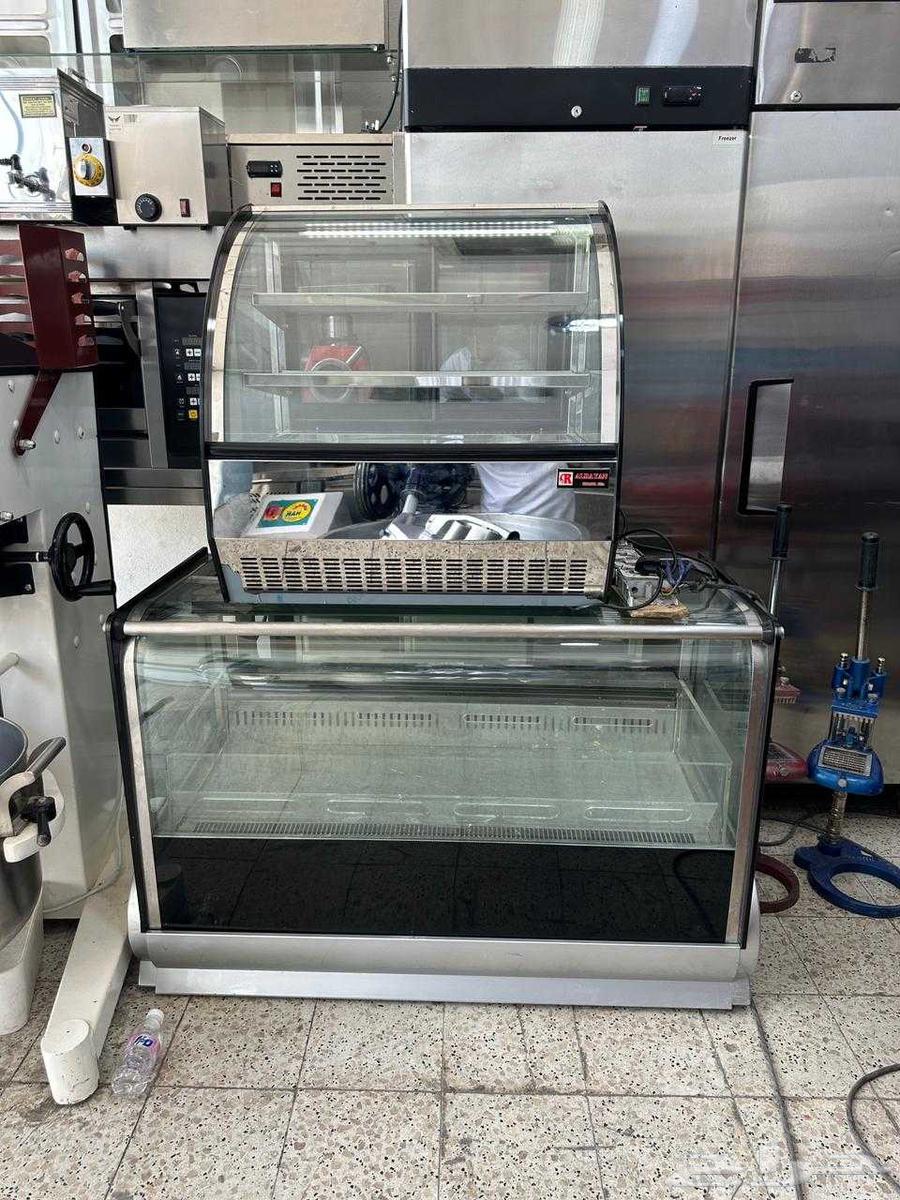 Pastry display refrigerator64382100573697111