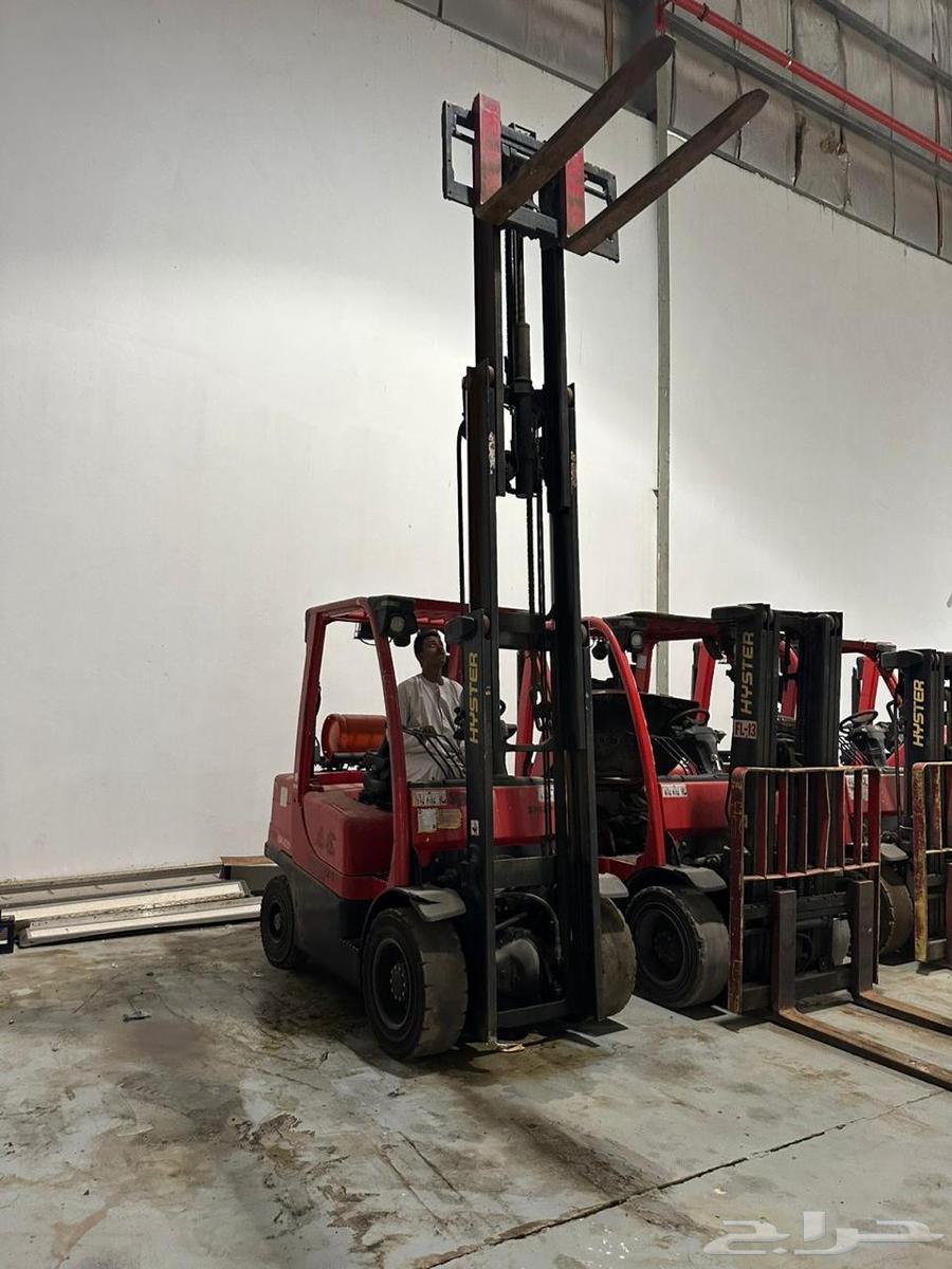 رافعه عماليه مقصيه سيزر ليفت مان ليفت للايجار يومي وشهري64522230991489111