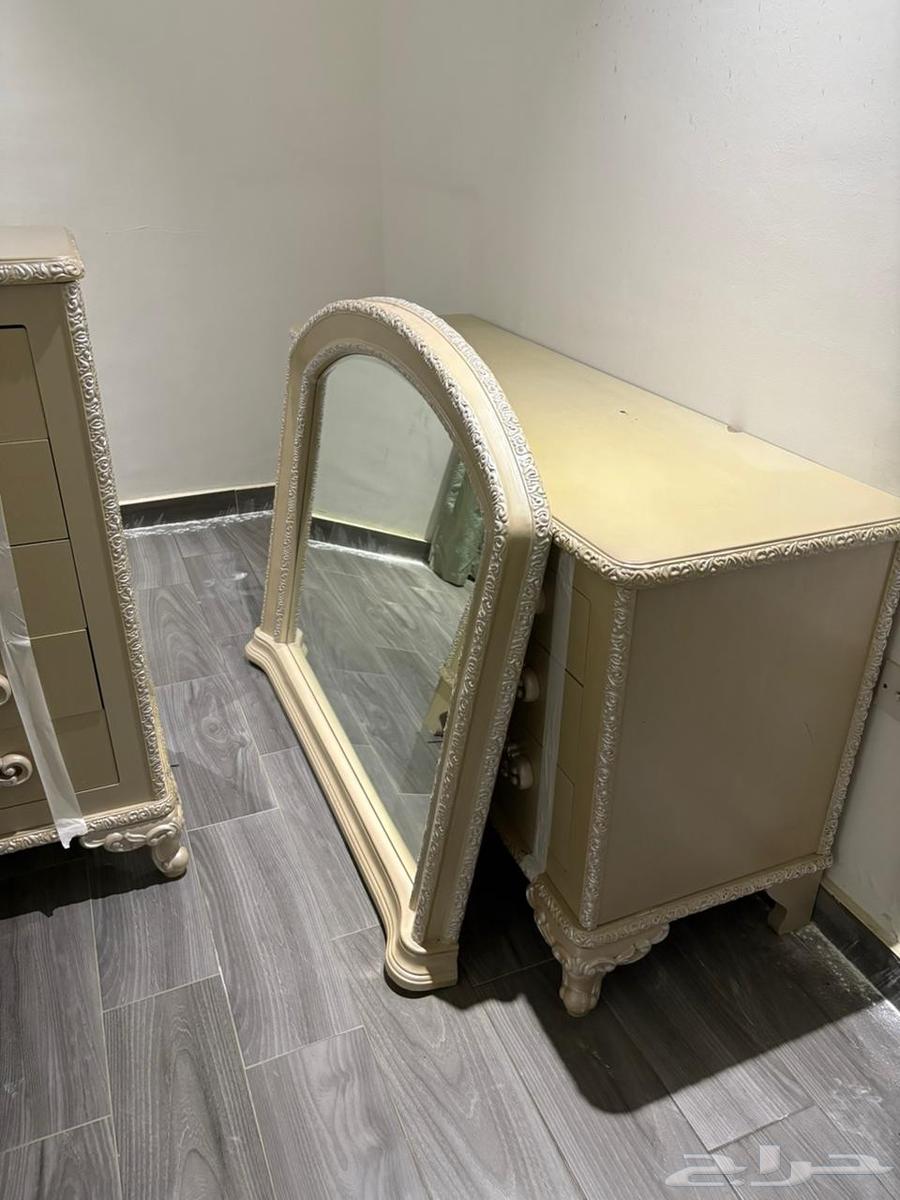 غرفة نوم كاملة للبيع من المطلق - سير كهربائي64382155673218110