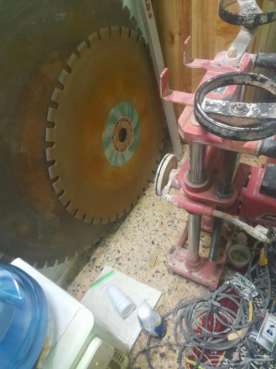 منشار خرسانه للبيع بحاتله معه عدد 2 ريشه64526676015747112