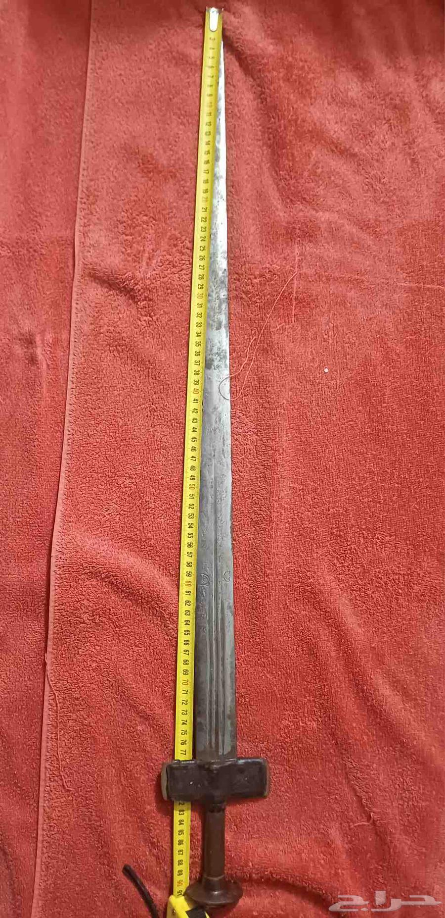 لعشاق التحف سيف انتيك من زمن الاجداد عمر مايقارب 300 عام64379775944705112