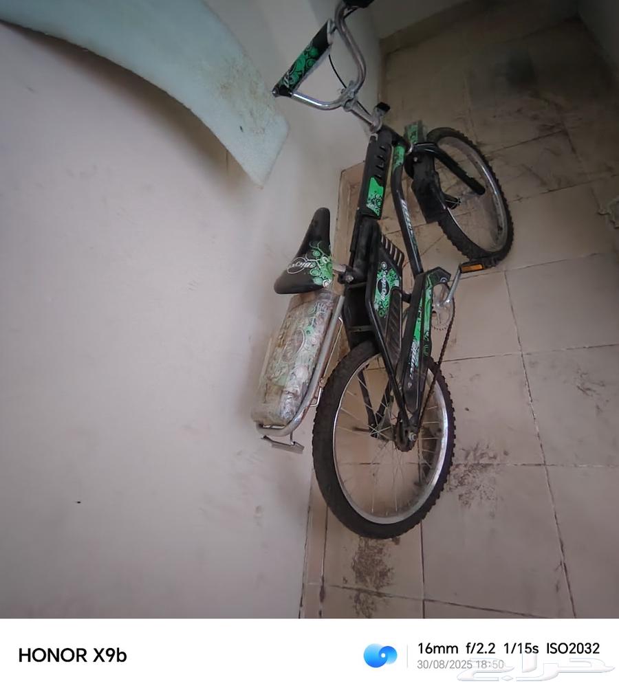 دراجة مستخدمة للبيع تناسب من عمر 11 سنه ومافوق64388190081922110