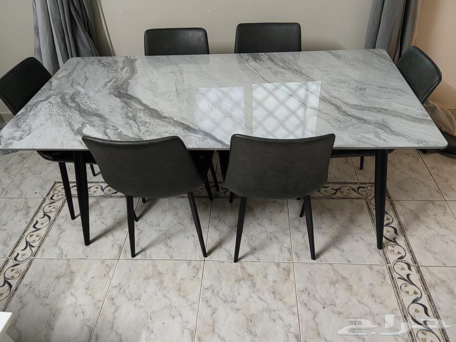 طاوله صفره 180 90 مع 8 كراسي... كنب 7 أشخاص مع 5 طاولات64399382793603113