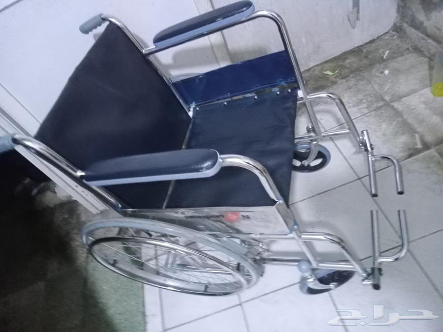 عربيه أو كرسي متحرك لذوي الاحتياجات الخاصة للبيع بسعر مغري64396519874433110