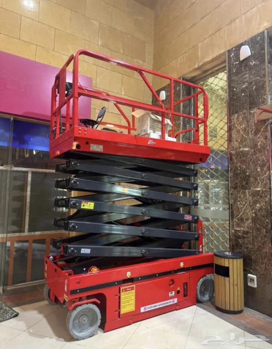 Forklift, Scissor Lift, and Electric Boom Lift Rental63618079745666111