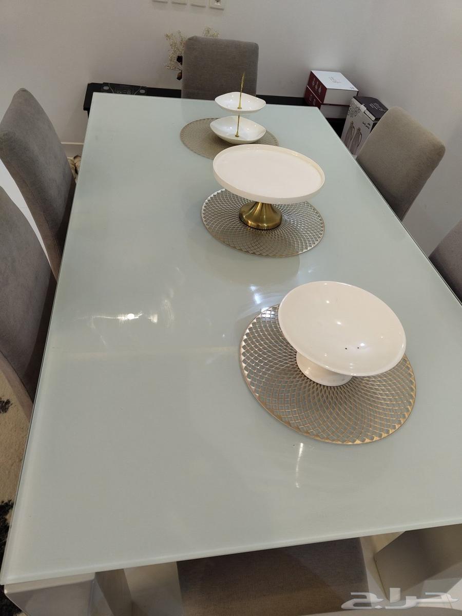 Dining room set with table, chairs, and sofa64397783339779114