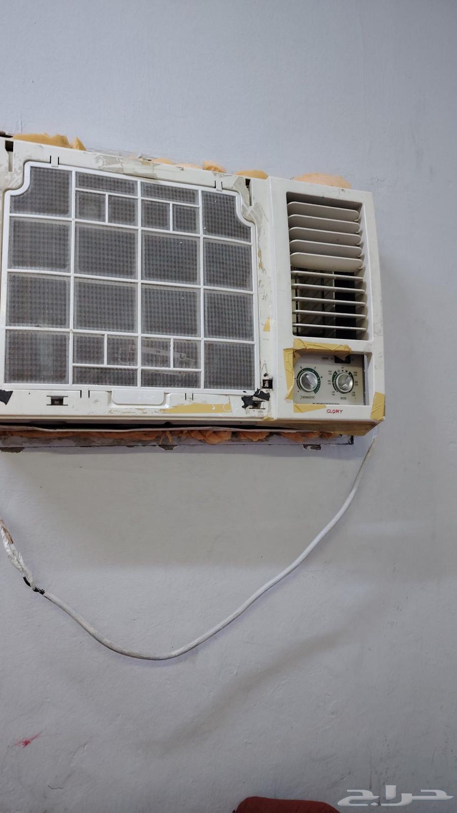 مكيف شغال للبيع وتلاجه به مشكله وتحتاج صيانه64398117361409110
