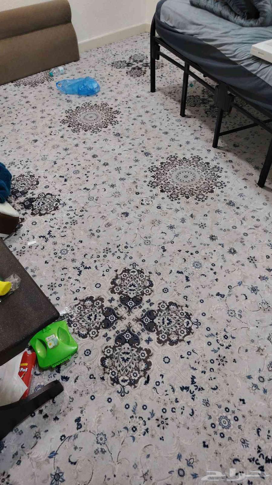 Clean used carpet, price negotiable64401035987841110
