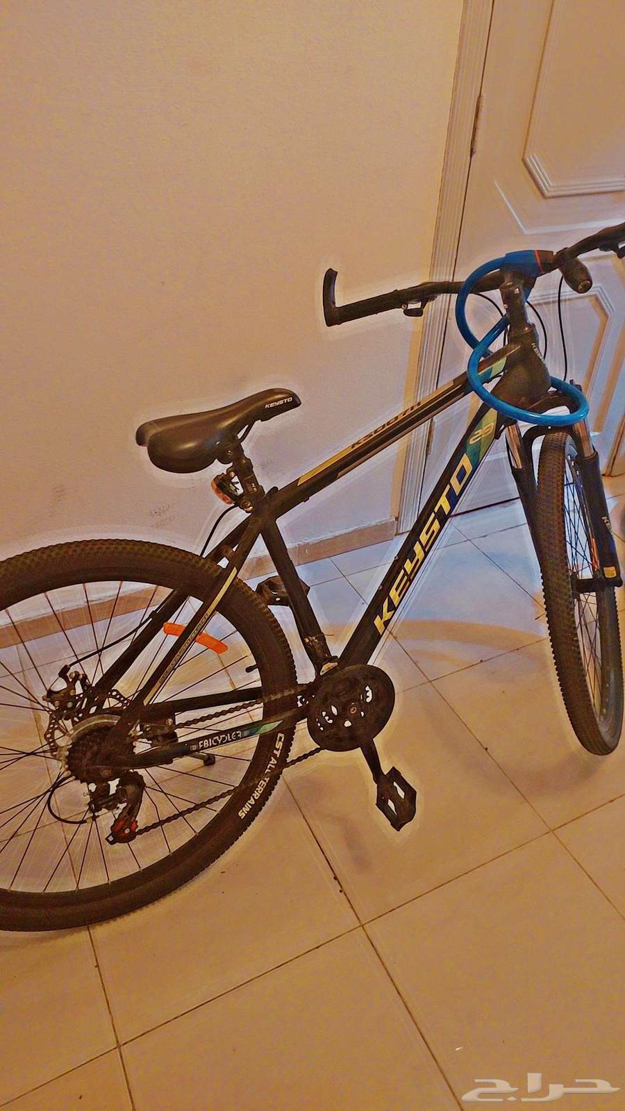 دراجه هوائيه السعر 1200ريال قابل للتفاوض64398200915331111