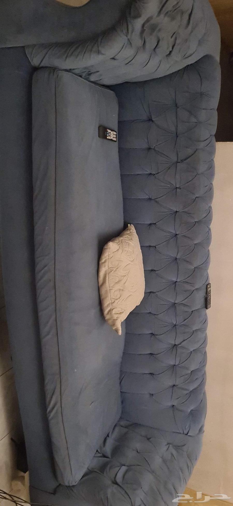 كنب للبيع مستعمل حبتين ابو 2. وحبه ابو 364400023343233110