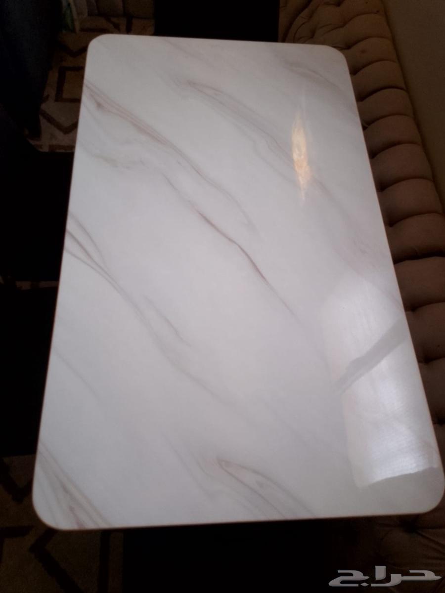 طاولة طعام للبيع وبيع مستعجل64395489760513111