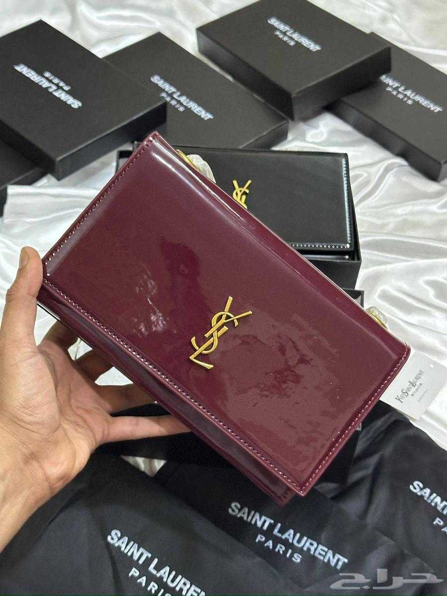 طقم نسائي ماركه سالوران أللون العنابي أخر اصدار64396365250433114