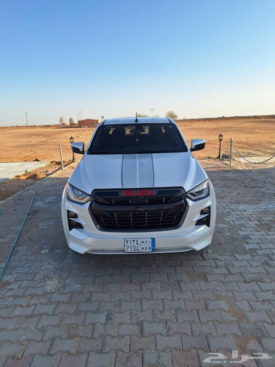 Suzuki 2023 in the name of the first owner, 90 thousand km, asking price 87,500 and urgent sale64540423719043110