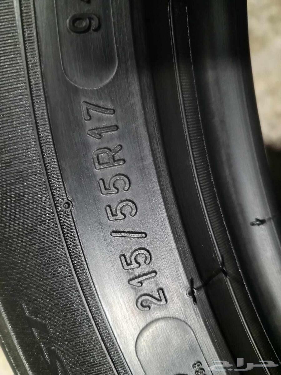 4 كفرات ميشلان مستخدم نظيف 215 55 1764540067143043112