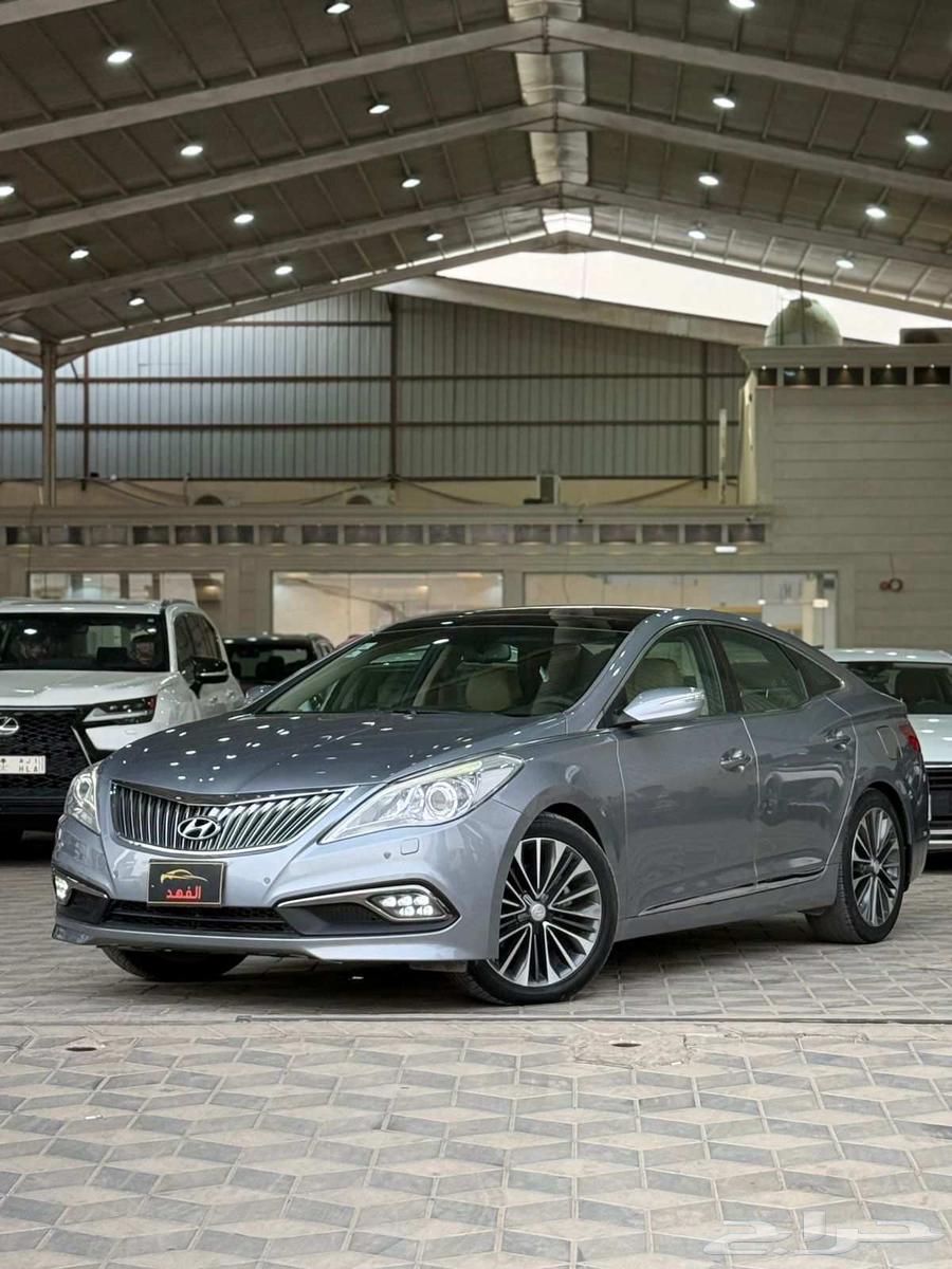 للبيع ازيرا 2016 فل كامل مخزن64550718307329111