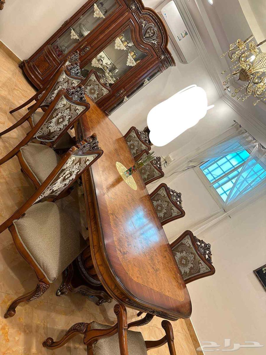 طاوله طعام وملحقاتها للبيع على السوم64396755640578110