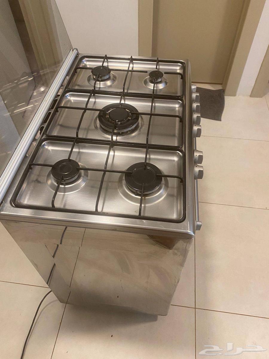 فرن إيطالي نظيف وعلى شرط امان المفتاح من الأطفال شغال64398785652225114