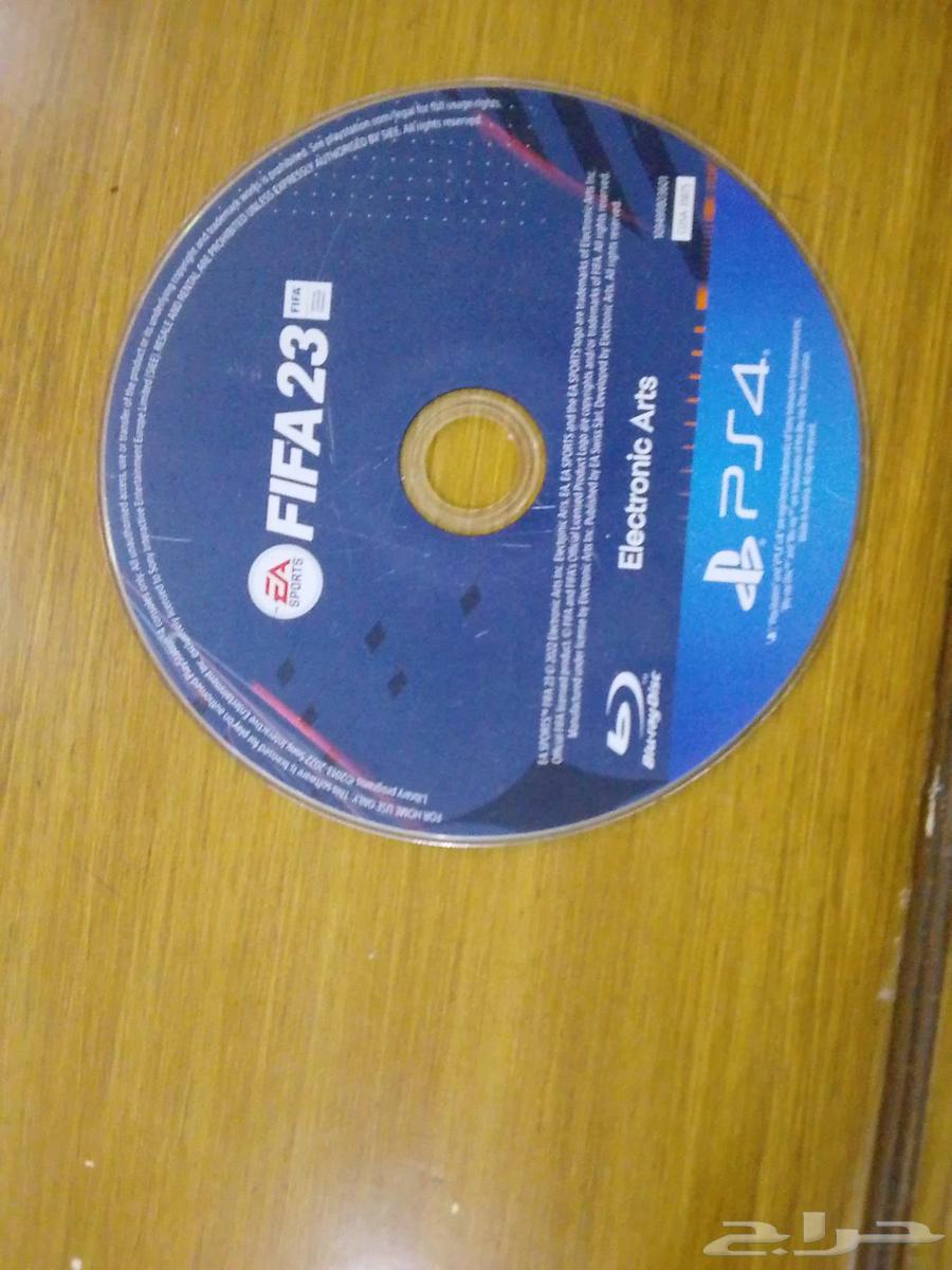 سوني 4 نظيف مع ثلاثه اشرطه نظيفه للبيع64383220117251113