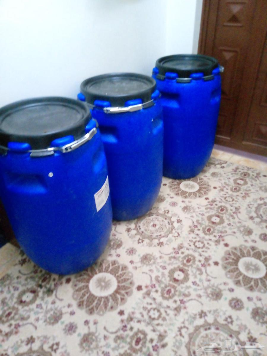براميل ثلاث حبات 130 لتر نظيفه نظيفه الرياض النظيم64396547493635110