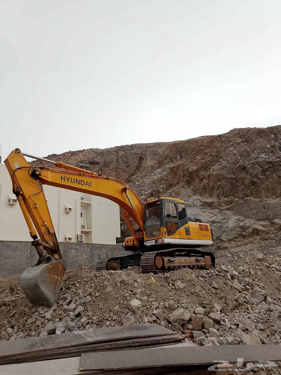 بوكلين للايجار وتكسير الجبال ولحفريات64398172524673111