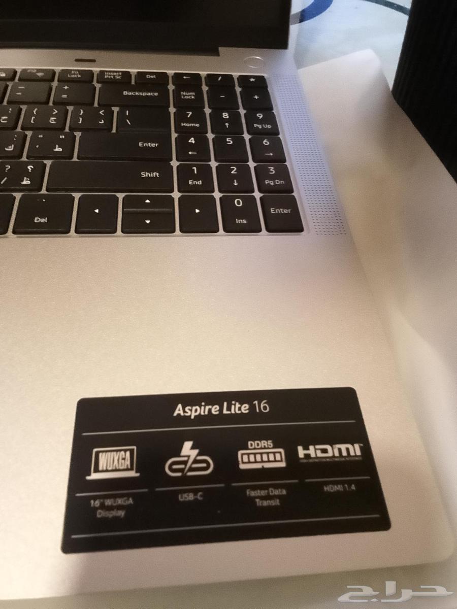 Acer laptop with i5 processor, almost new, light use, 14-inch screen64394620371714113