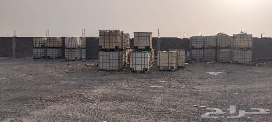 خزانات ماء بلاستيكية 1000 لتر64396171260162110