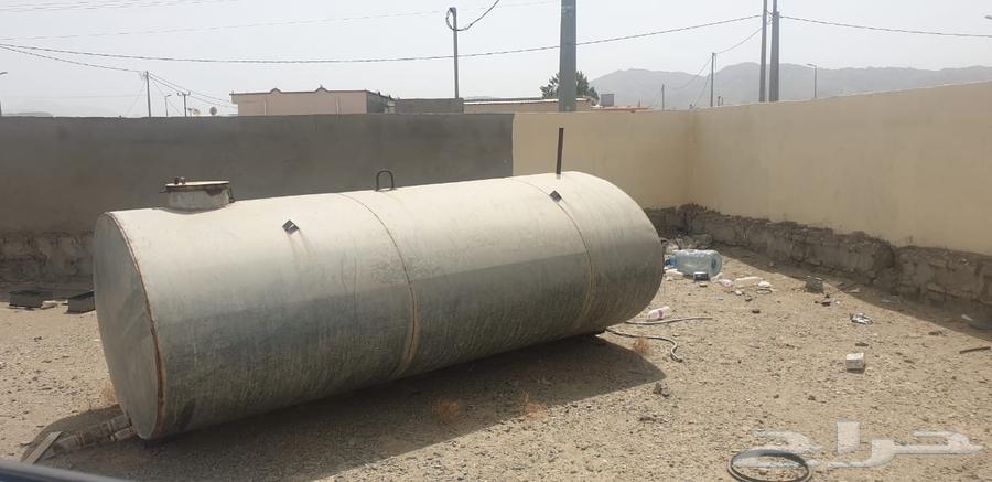 خزان ماء حديد قديم 3 ونص طن64397659065986110