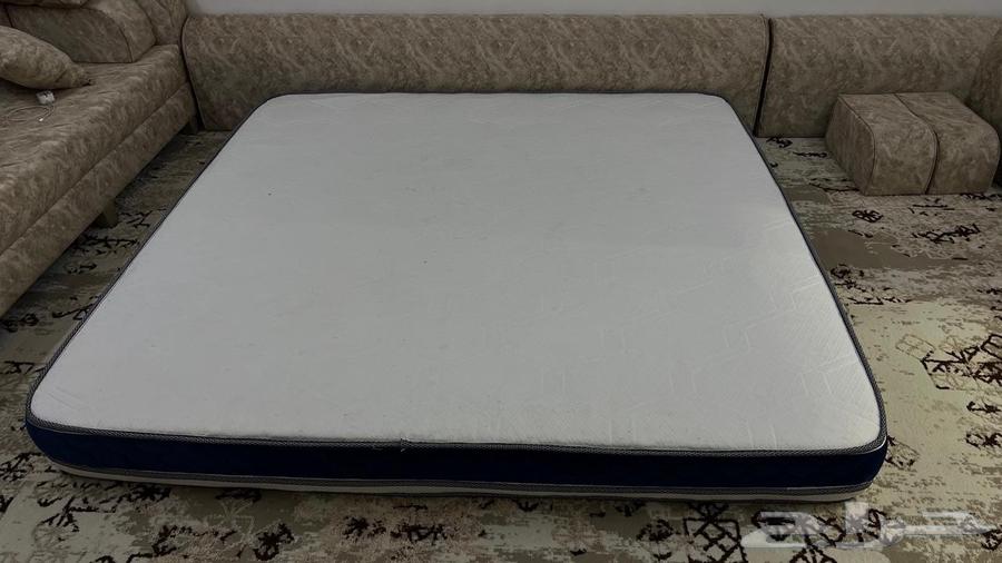 مرتبة سرير نظيفه وفخمه64392608173827112