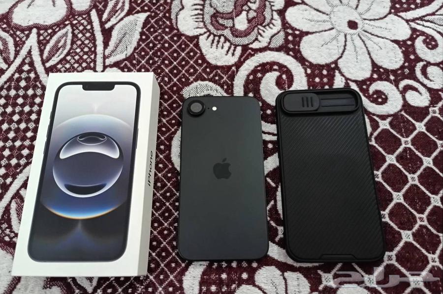 iPhone 16e64398339436801112