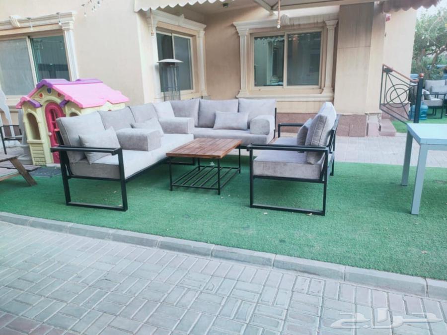 للبيع عدد 2 جلسه خارجيه شبه جديده64398451403650111