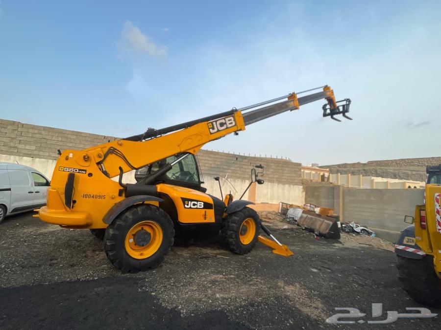 Monthly rental for a 17-meter telescopic handler, size 550 × 17064543747436034113