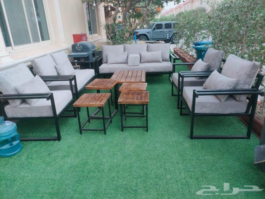 للبيع عدد 2 جلسه خارجيه شبه جديده64398451403650110