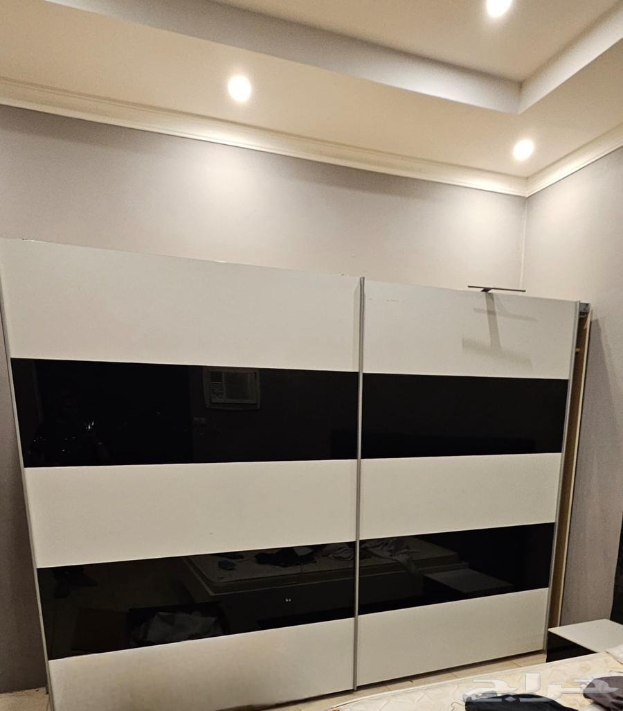 اغراض غرفة نوم بحالة جيدة (للبيع)64394179078659110