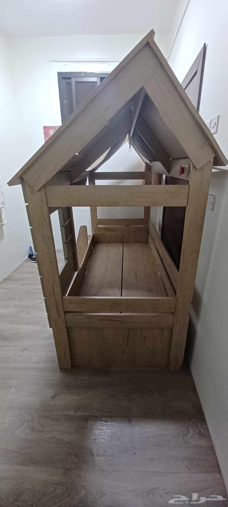 سرير اطفال شكل كوخ صناعه تركي64398771256066110