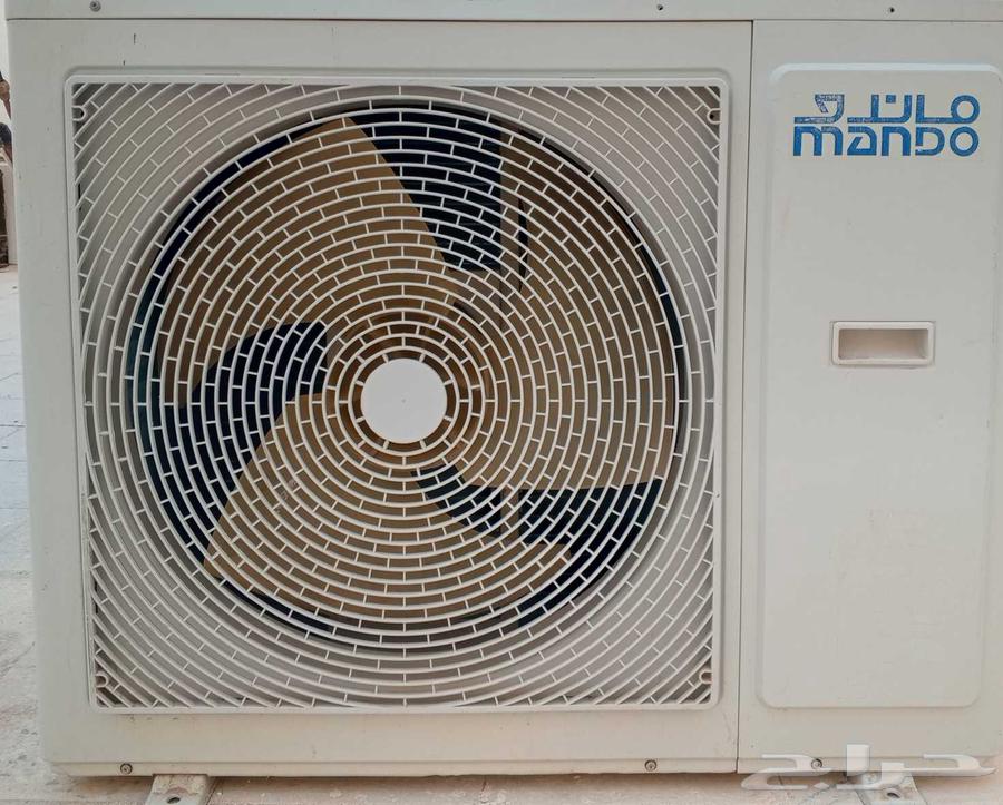 Clean split air conditioner for sale, Mando brand, 36 size, cold and hot64398827982977110